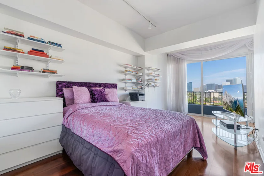 10501 Wilshire Boulevard #1508 photo 6