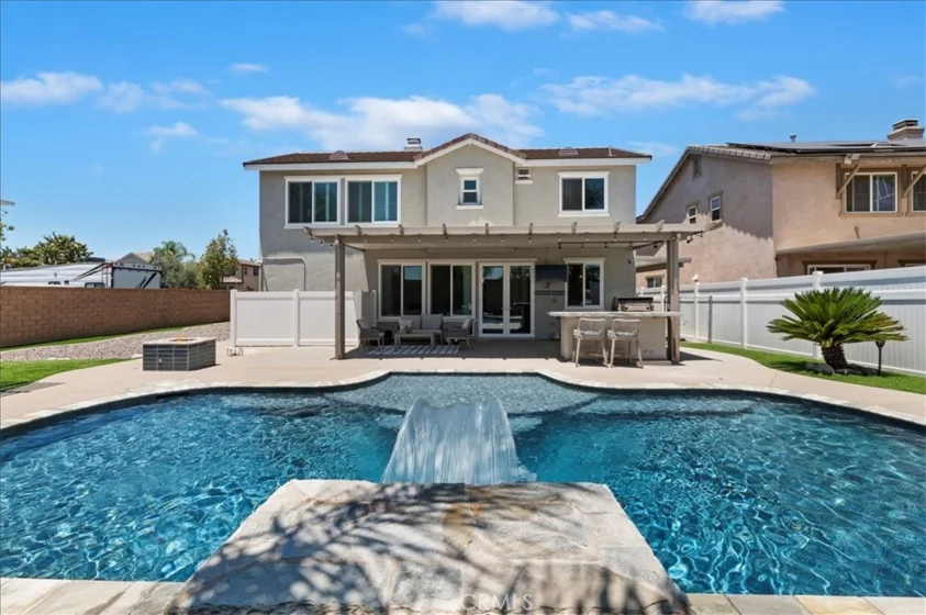 37020 Ascella photo 40