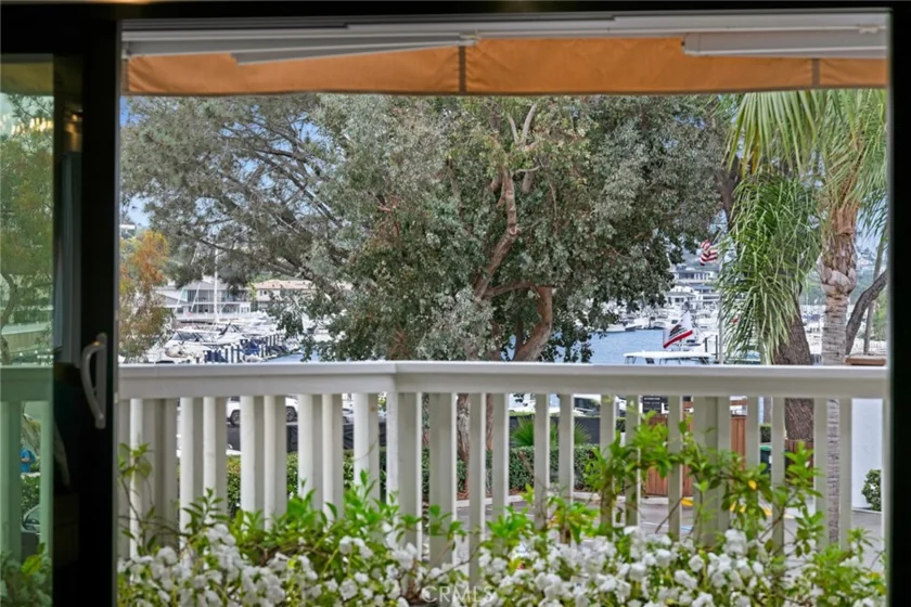 1030 Bayside Cove #702 photo 4