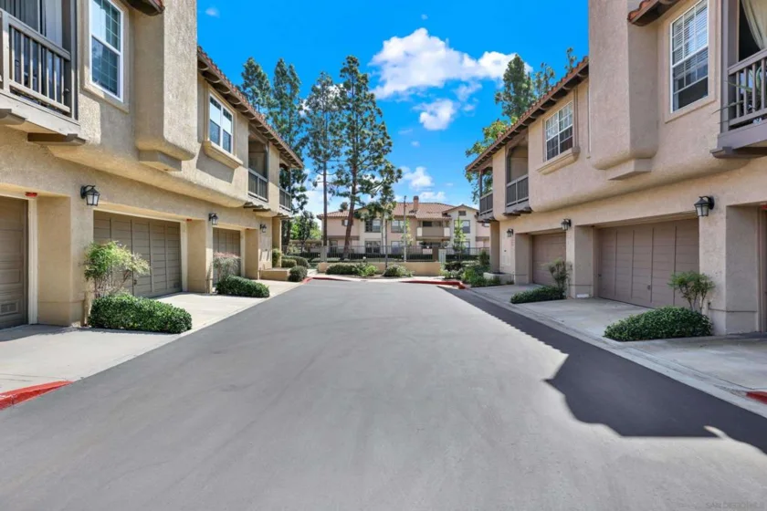 13450 Savanna photo 2