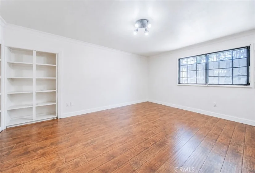 18100 Burbank #14 photo 20