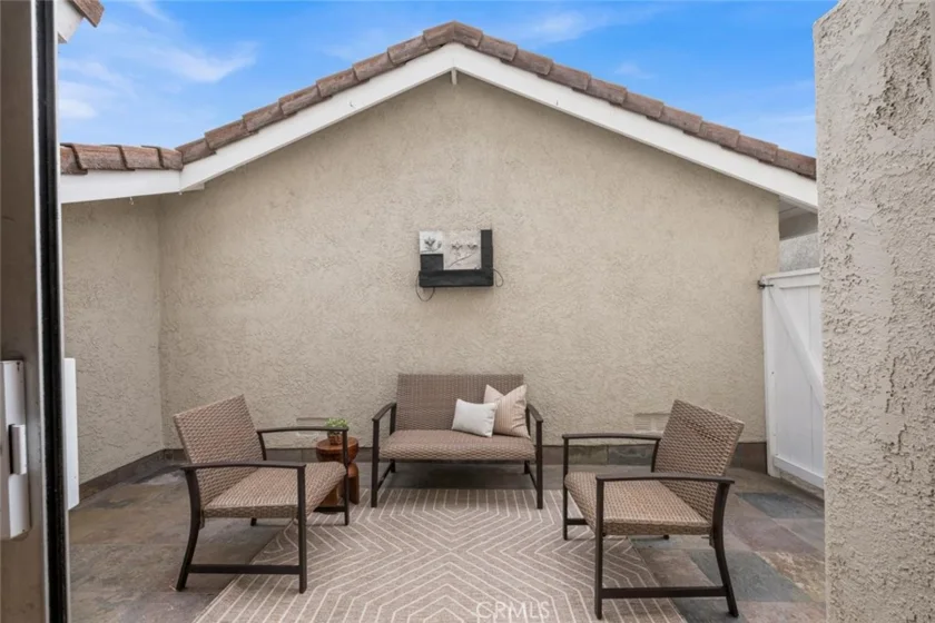 152 Greenmoor #64 photo 23