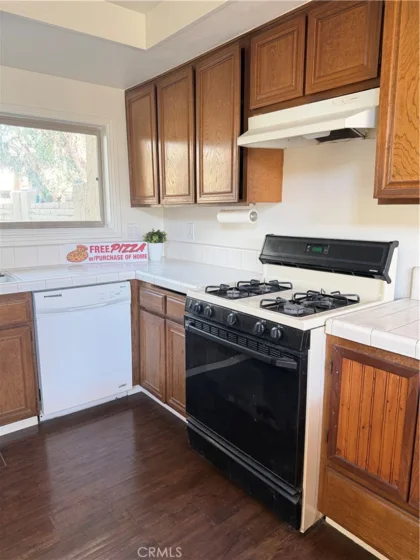 2618 N Tustin #D/34 photo 3