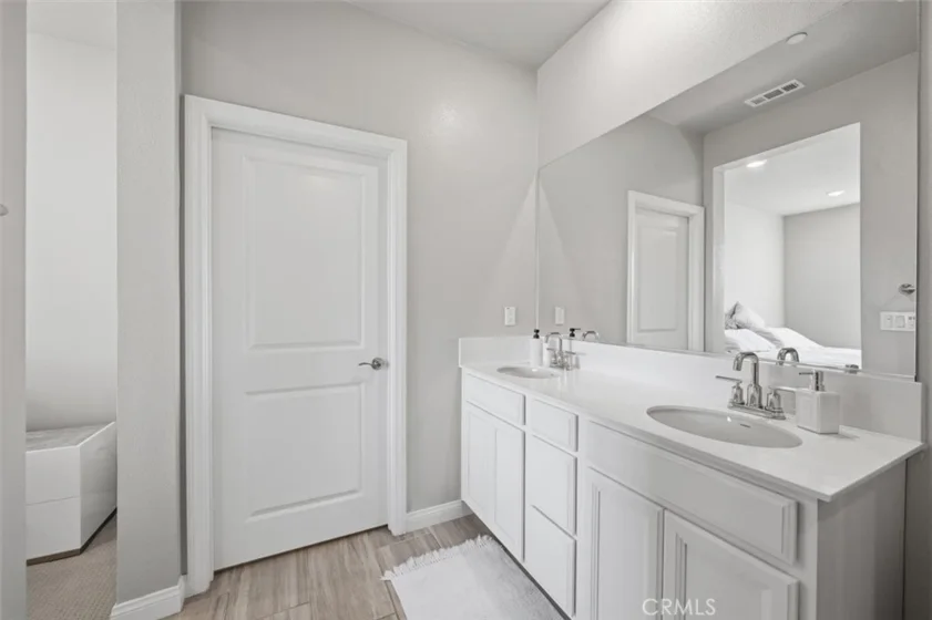 1414 Sea Lane photo 21