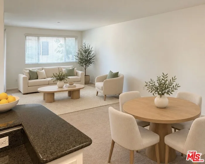 13941 Sherman Way #208 photo 3