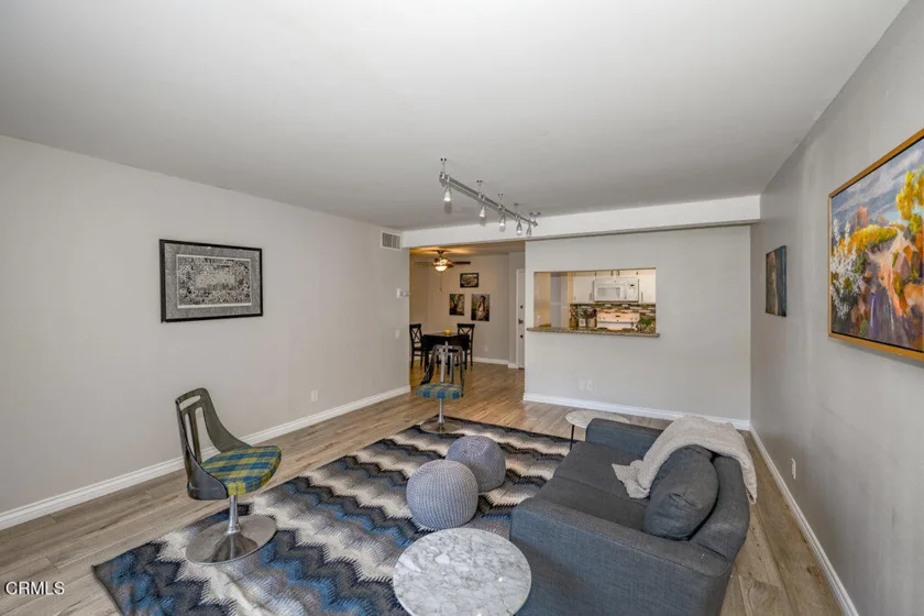 5460 White Oak Avenue #E125 photo 1