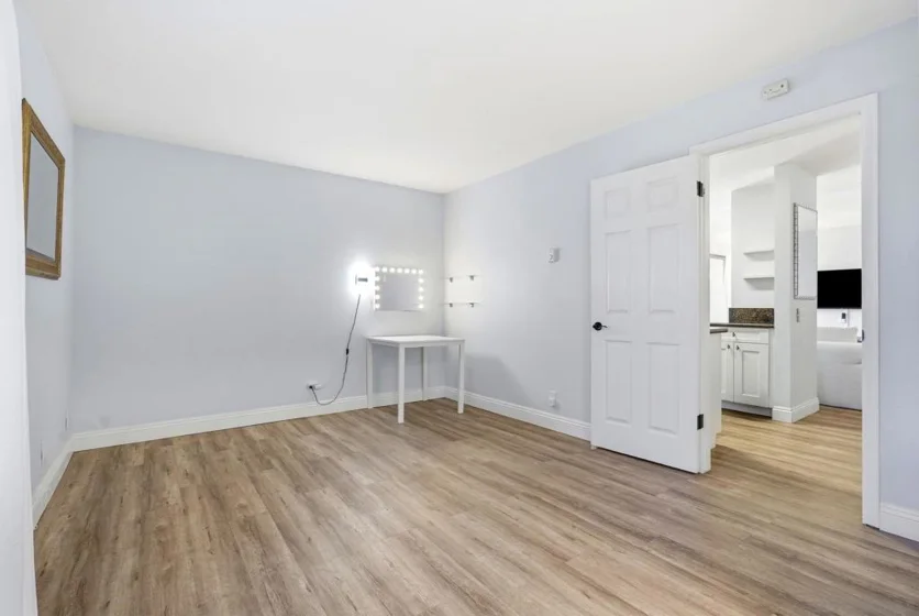 8324 Regents Road #1M photo 9