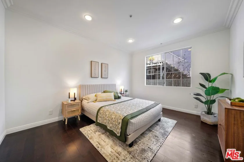 10630 Eastborne Avenue #103 photo 21