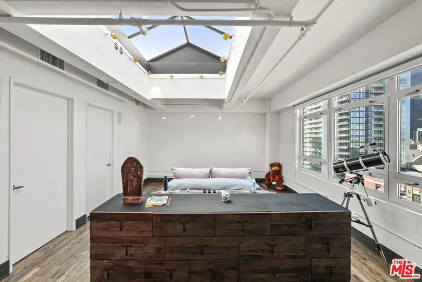 849 S Broadway #1210 photo 33