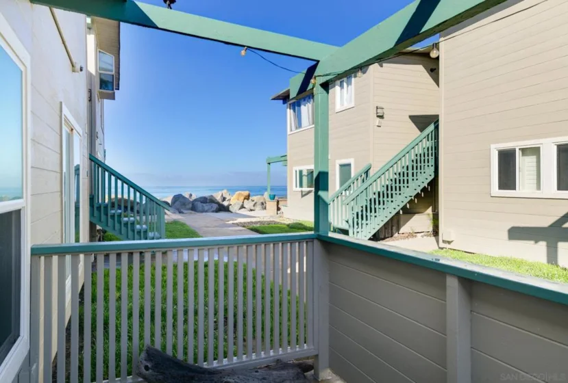 1680 Seacoast Drive #B photo 12