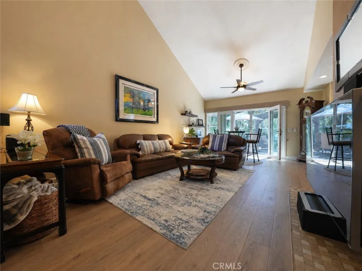 35 Pepperwood photo 4
