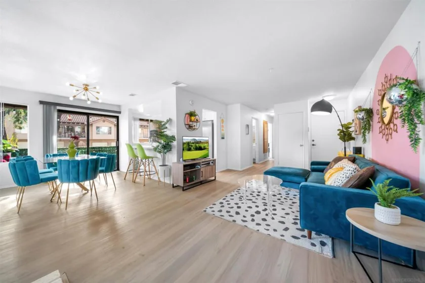 1022 Grape Street photo 1