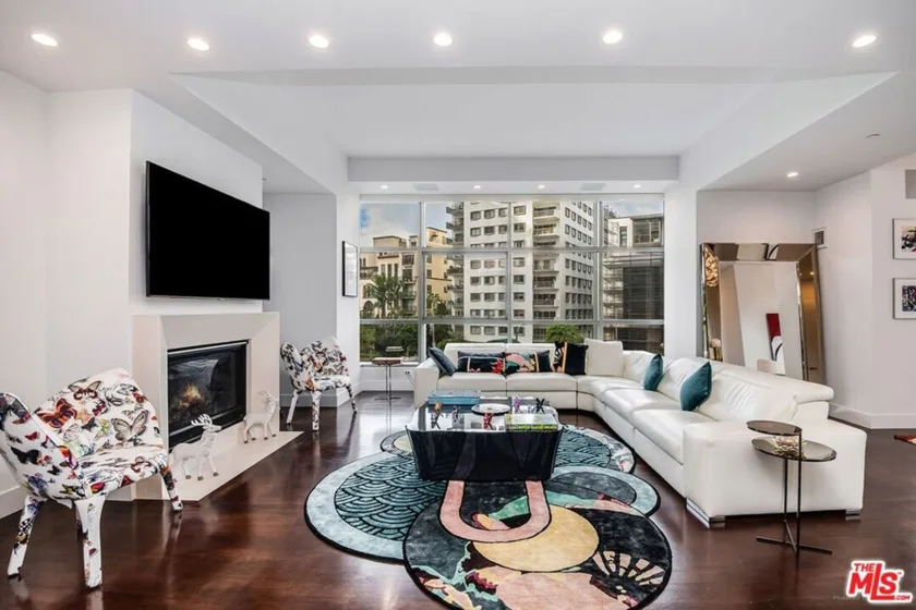 10776 Wilshire Boulevard #301 photo 8