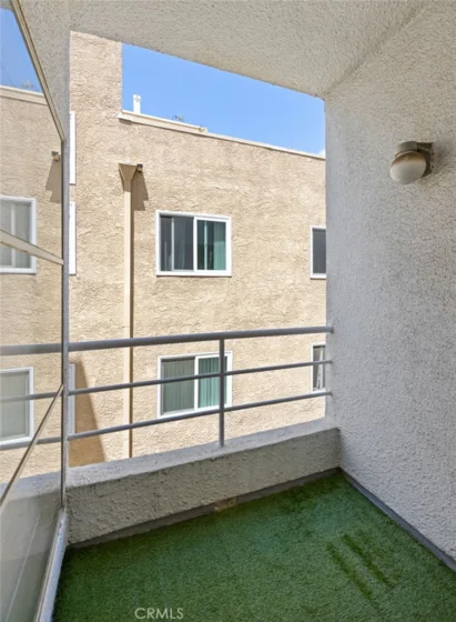 520 S Barrington Avenue #116 photo 26