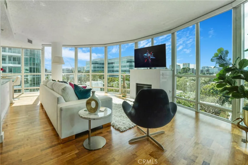 3141 Michelson #508 photo 1