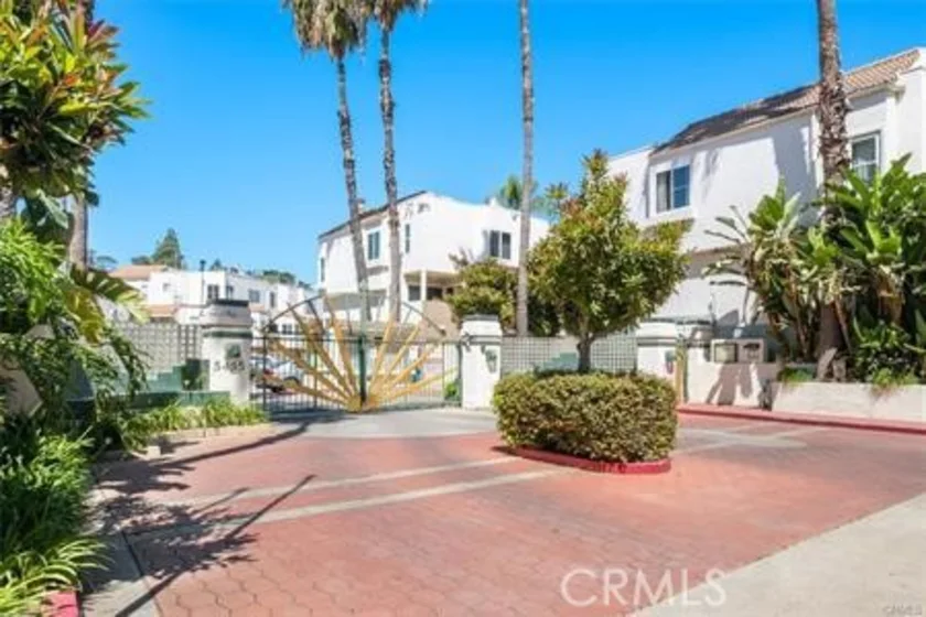 5455 Sylmar #1402 photo 17