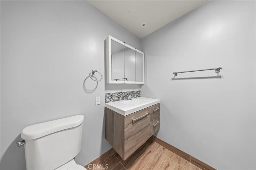 985 E California #306 photo 21