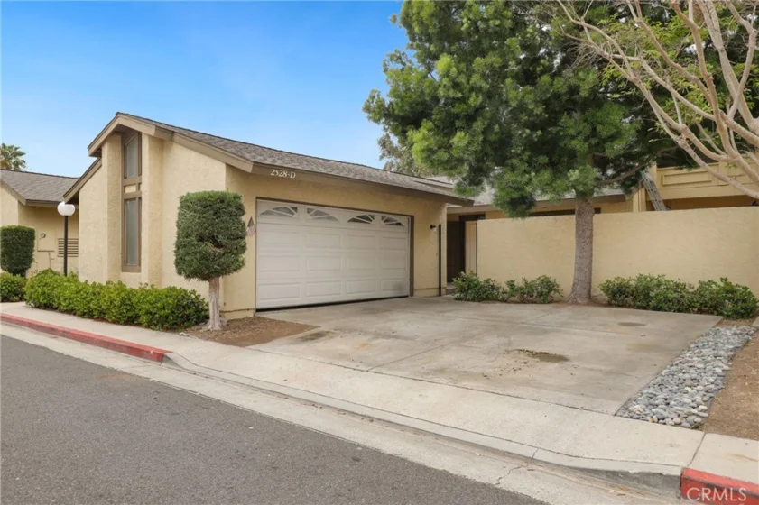 2528 N Tustin Avenue #53 photo 1