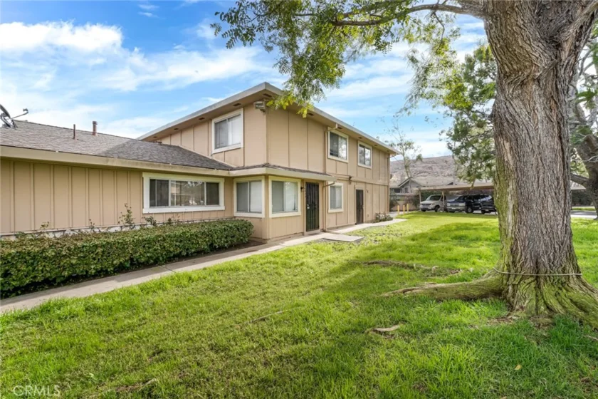26444 Paseo Pamela photo 1