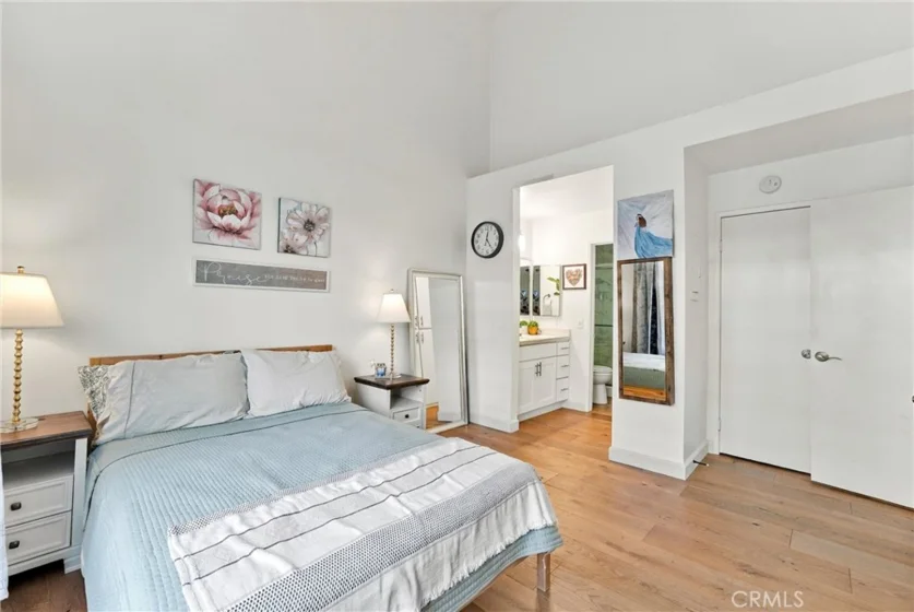 21143 River Glen photo 19