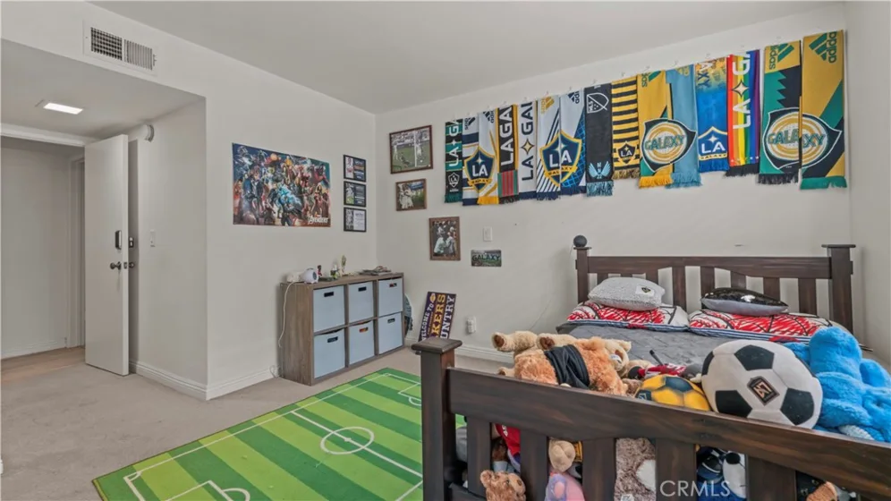 14521 Benefit Street #102 photo 10