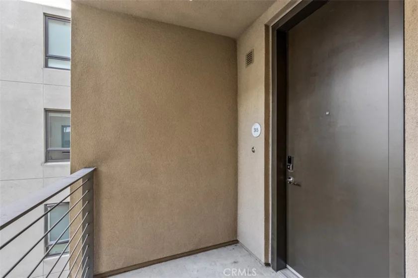709 E Walnut Street #315 photo 7