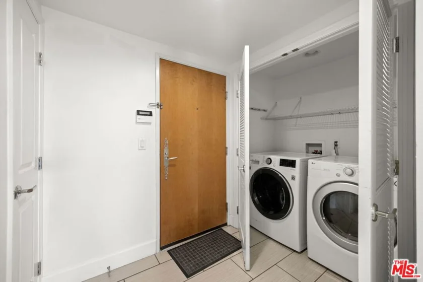 1409 Armacost Avenue #PH2 photo 18