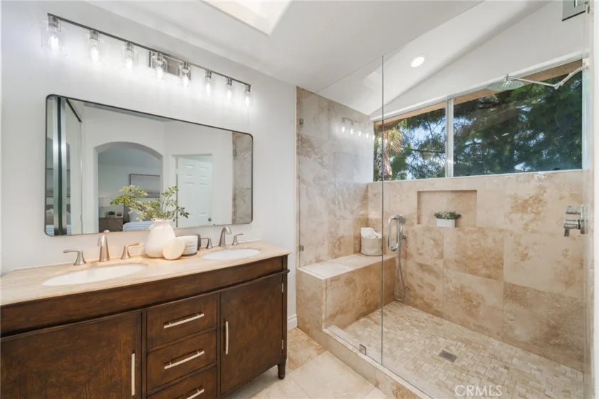 84 Hawaii Drive photo 31
