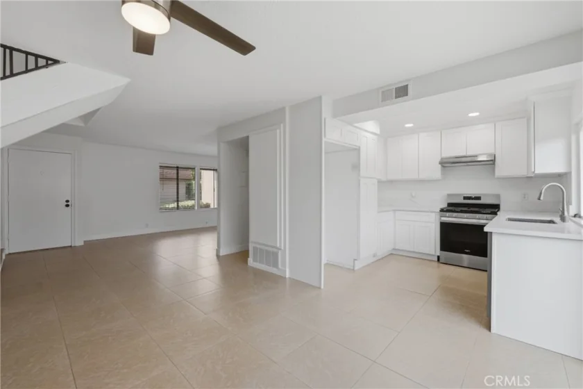 8164 Laguna Court photo 12