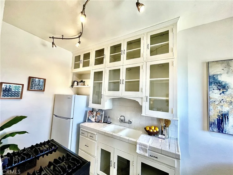 1030 E Ocean #703 photo 10