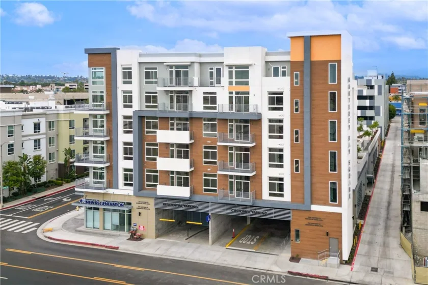 168 S Monterey Street #205 photo 38