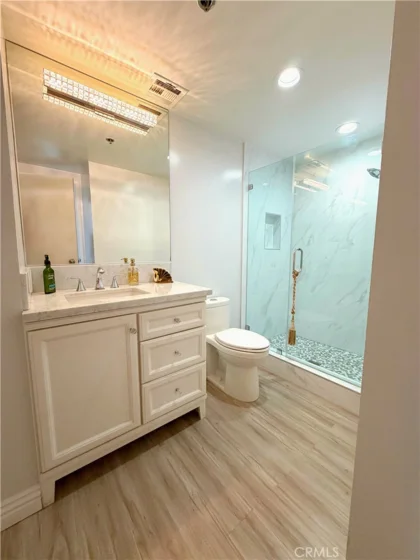 525 E Seaside Way #508 photo 37