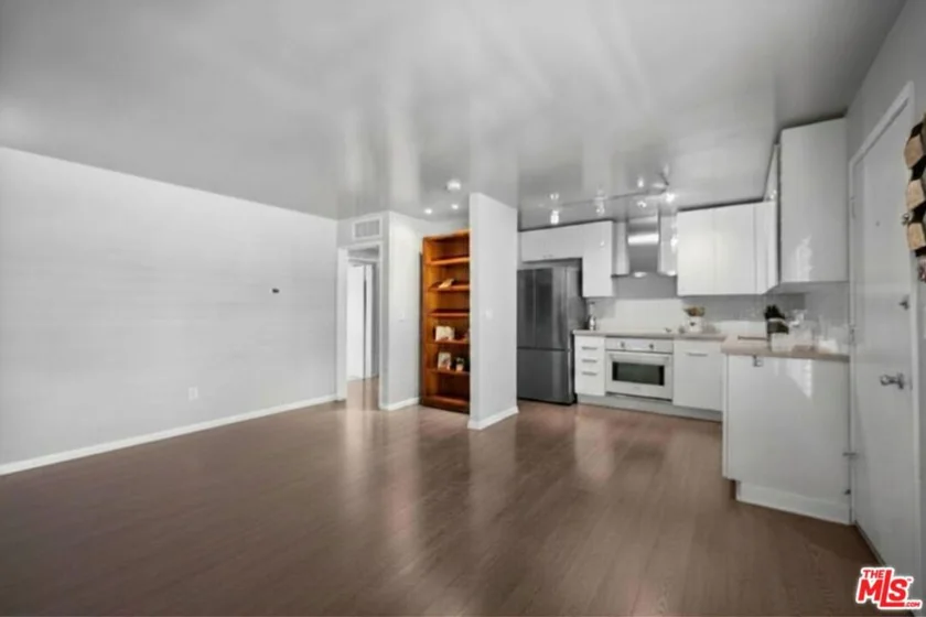 970 Palm Avenue #218 photo 3