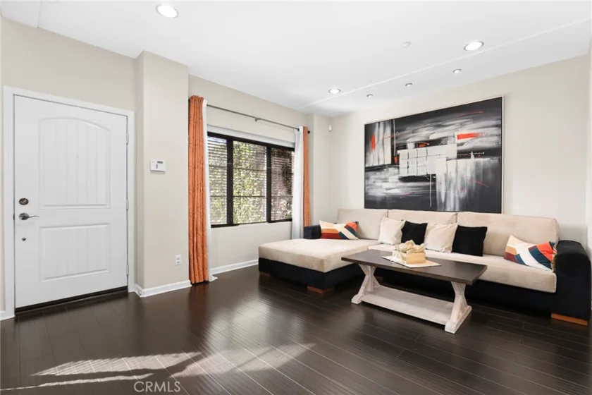 879 Michigan #G photo 2