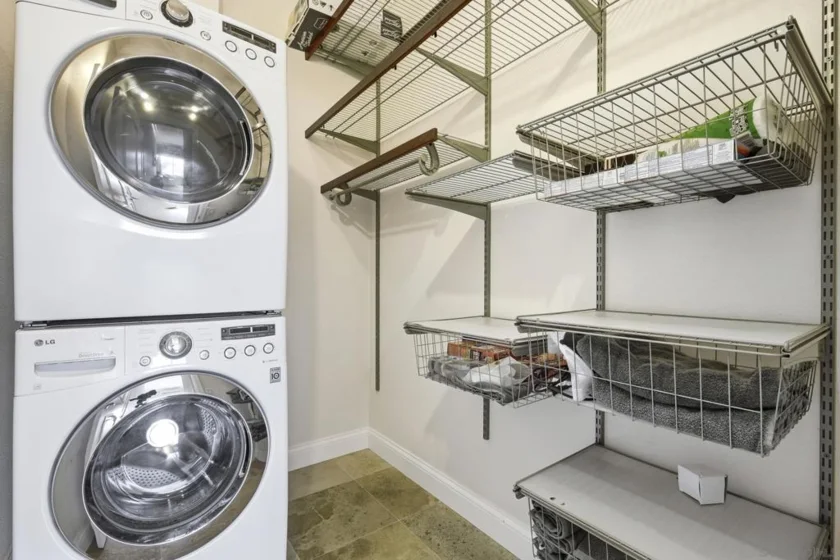 5366 La Jolla #305C photo 28