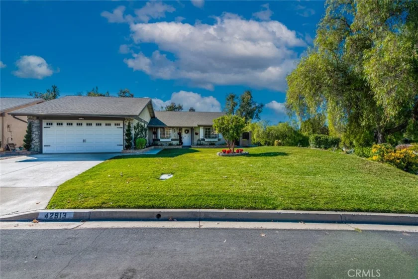 42913 Virgo Court photo