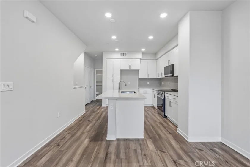 9549 Hannah Way photo 19