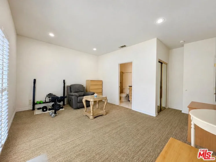 418 E Hardy Street #2 photo 4