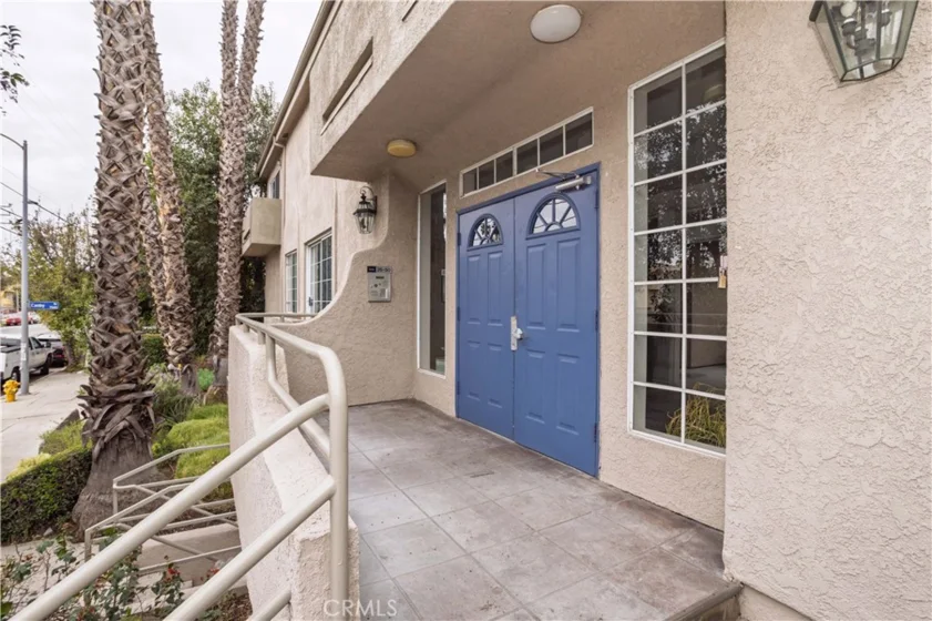 18347 Saticoy Street #35 photo 23