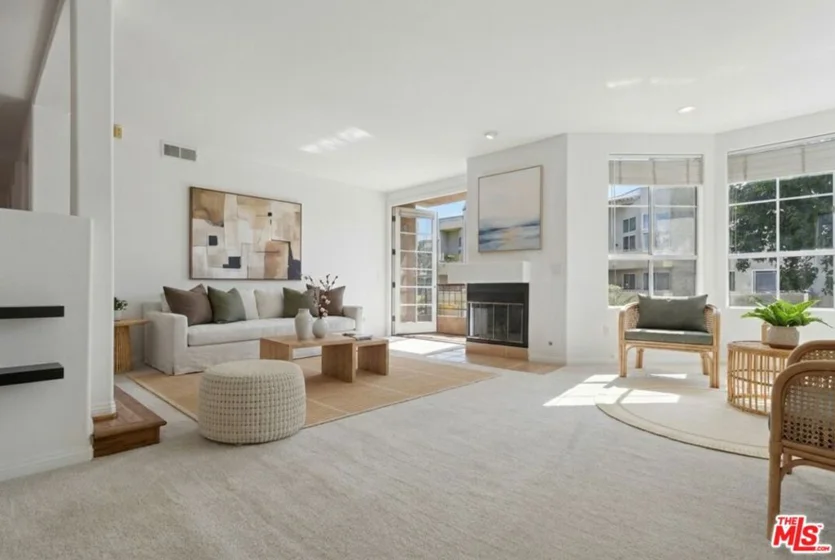 14570 Benefit Street #201 photo 3