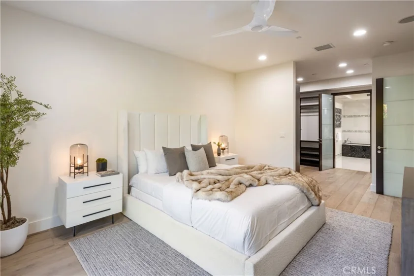 1318 S Roxbury #210 photo 15