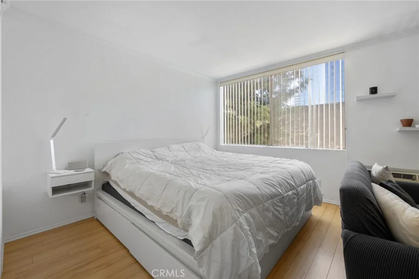 525 S Ardmore Avenue #257 photo 31