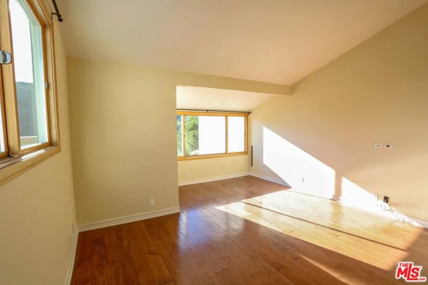 17097 Palisades Circle photo 29