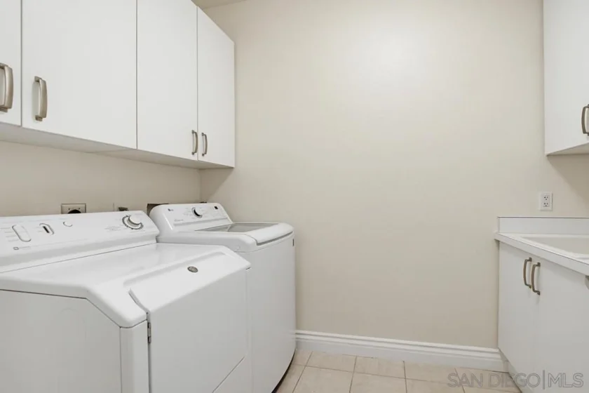 2078 San Diego photo 12