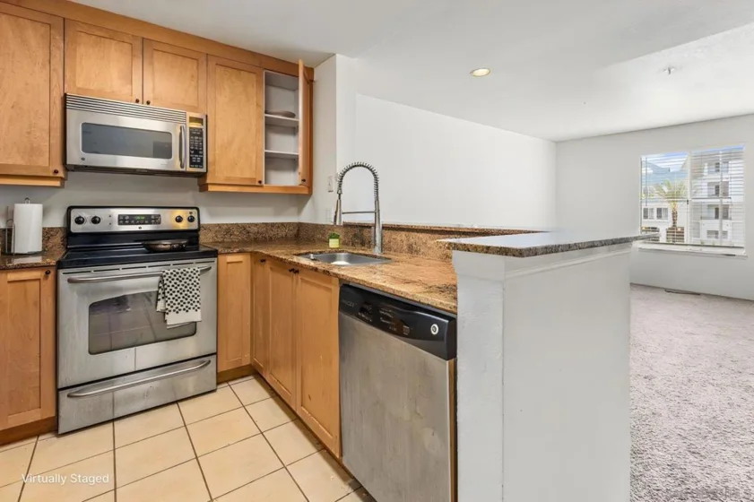 8889 Caminito Plaza Centro #7225 photo 6