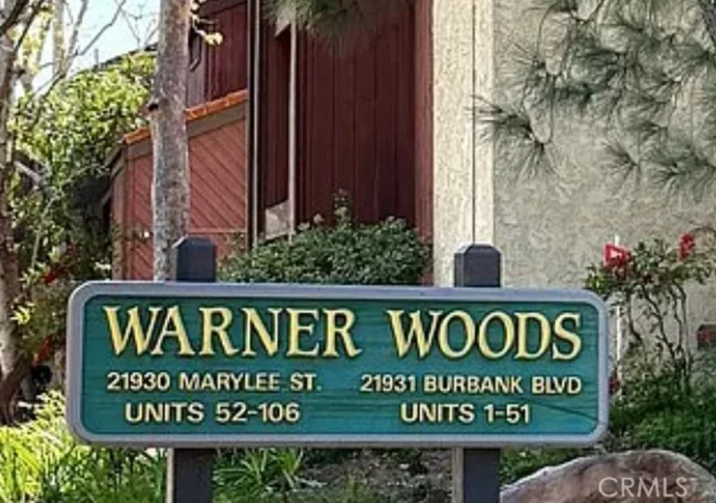 21931 Burbank #23 photo 4