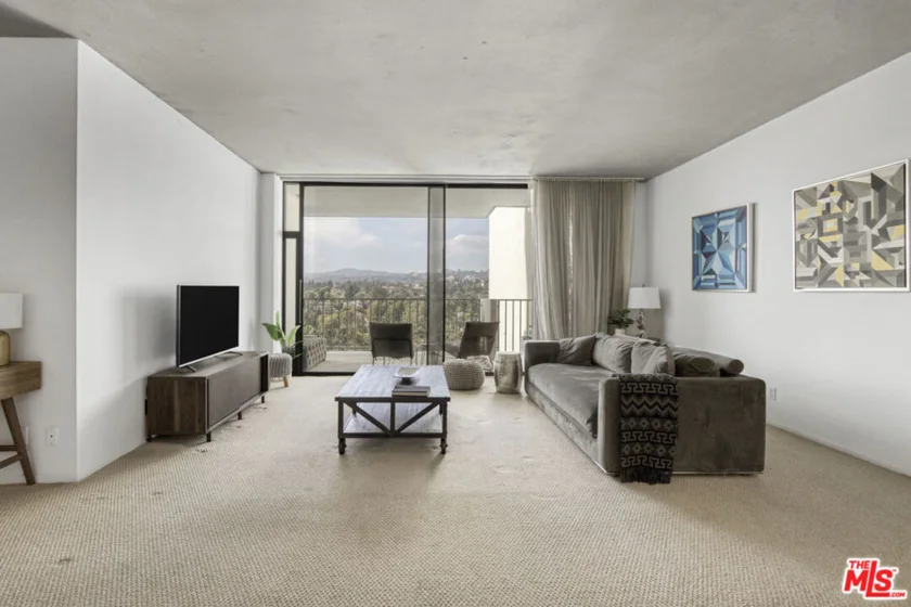 10433 Wilshire Boulevard #808 photo 13