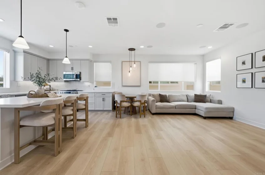 370 Volary Glen photo 10