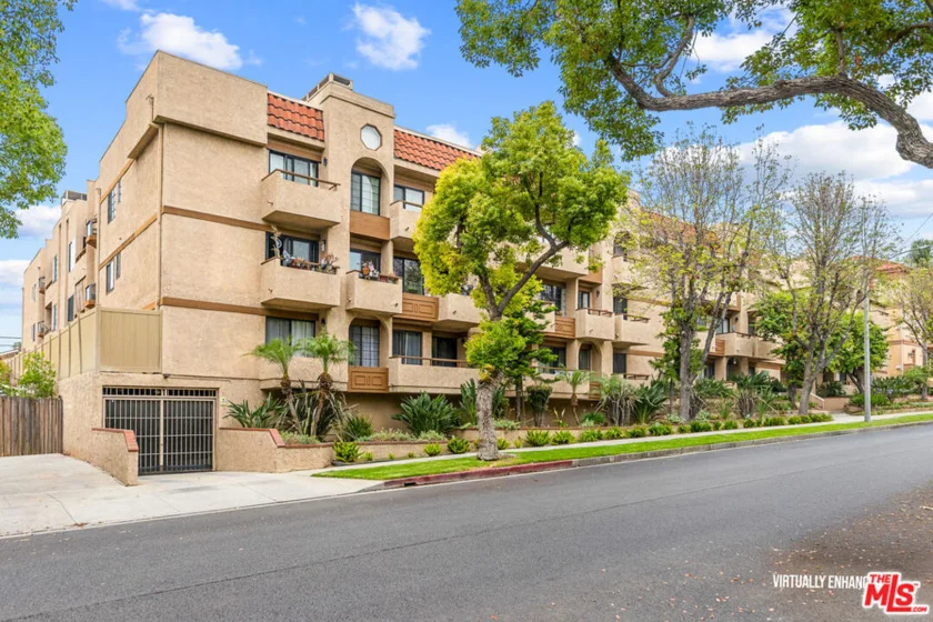 441 E San Jose Avenue #209 photo 29
