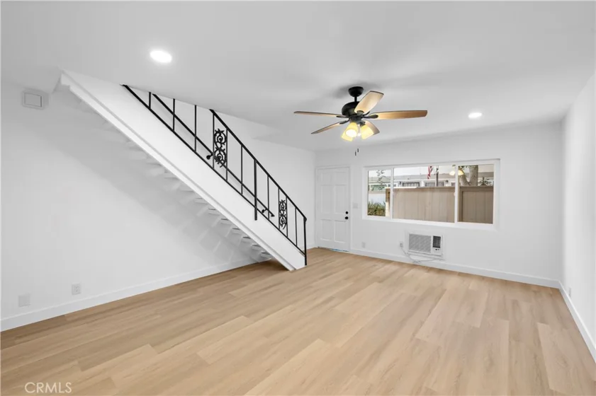 655 W 6th #A photo 6